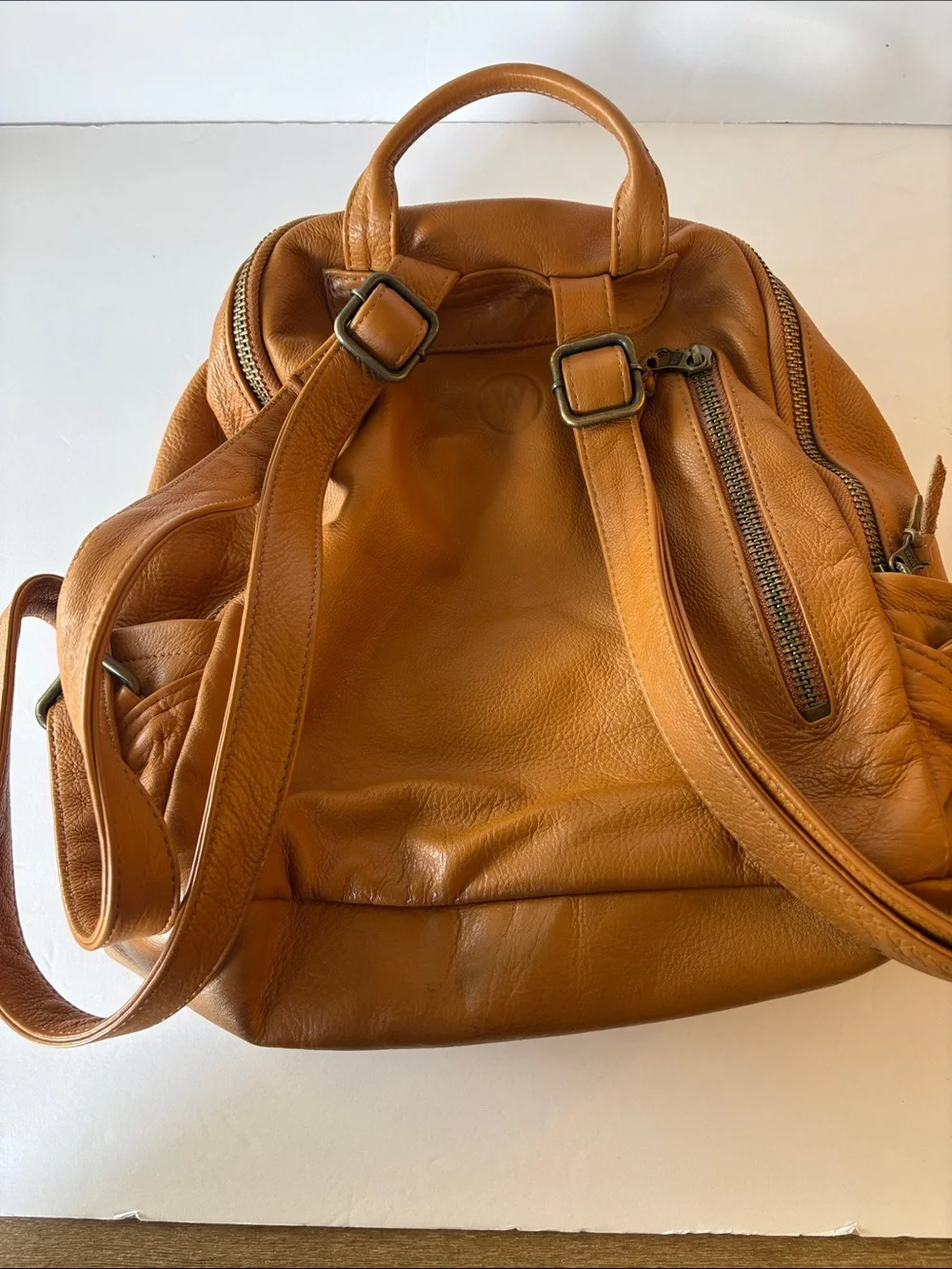 Wanderers Travel Company Leather Casual Backpack - Tan. Like brand new. - Picture 2 of 11